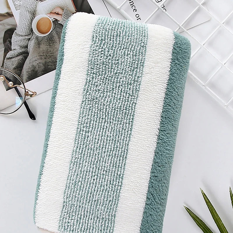 Absorba | Strapazierfähiges Handtuch mit Streifenmuster