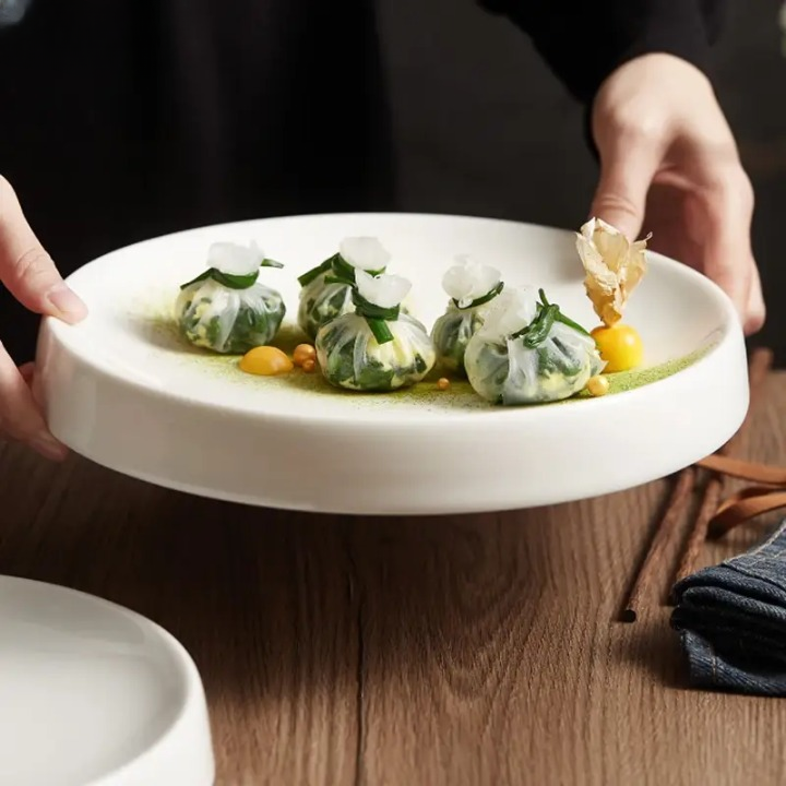 Dishora | Runder Keramikteller für Pasta